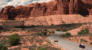 Red Rock Scenic Road – USA