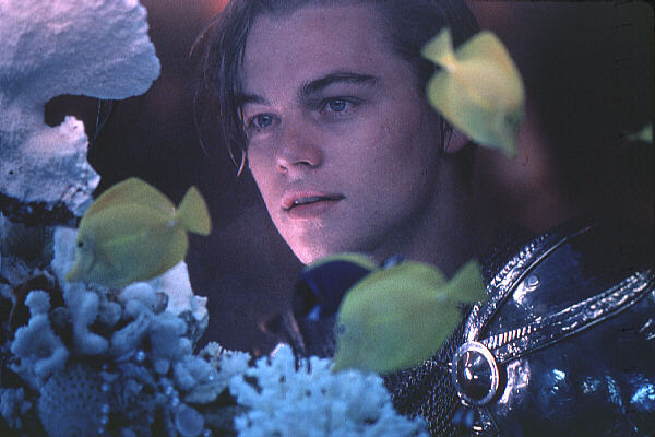 leonardo dicaprio romeo and juliet hair. leonardo dicaprio romeo