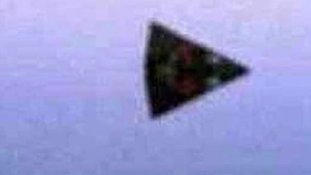 The Triangle shaped UFO called the Dudley Dorito filmed over Tipton UK.