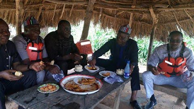  Wow Check Out How Benue Governor ate His Lunch At A  Community Kitchen