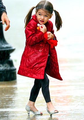 suri cruise red