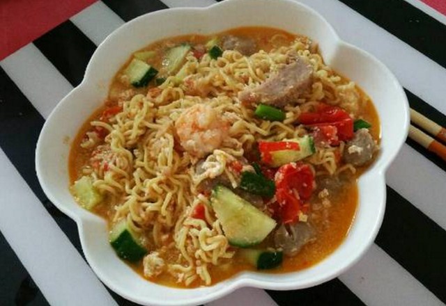 Coba Yuk Resep Seblak  Mie Instan Telor dengan Kuah  yang 