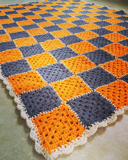Mrs Bishop's crochet granny square blanke