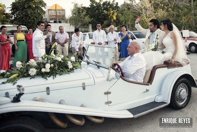 boda en playa, beach wedding, Oaxaca, México, Bodas Huatulco, Wedding Planner