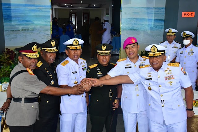 Wakapolda Papua Barat Hadiri Upacara Hari Armada RI Tahun 2022 Di Kabupaten Sorong