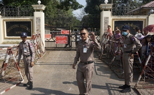 Myanmar Junta Says It Will Free 1,600 Prisoners, Political Protestors Excluded