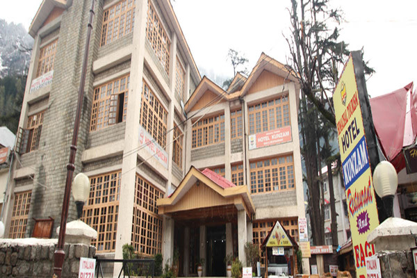 Mall Road hotels in Manali