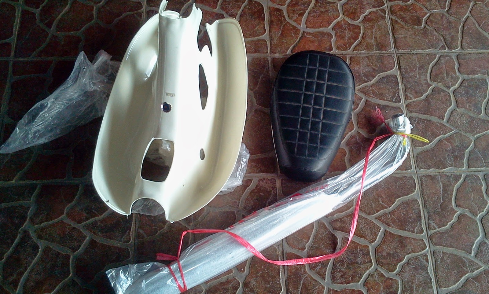 VENOMS AKSESORIS  MOTOR  JUAL AKSESORIS  HONDA  C70 LAMPU 