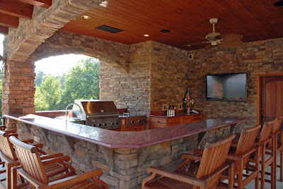 Outdoor Kitchen Designs with Uncovered and Covered Style Helping your Pizza Baking Feast