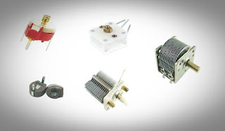 المكثفات المتغيرة Variable Capacitors