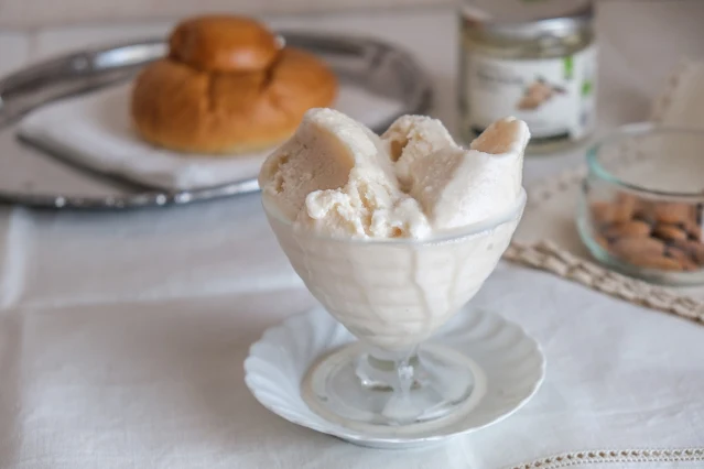 Granita siciliana alle mandorle senza gelatiera