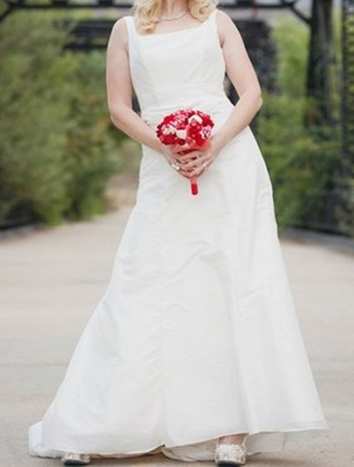 Floor-length White Taffeta Sashes/Ribbons Square Neckline Wedding Dress – Price:$239.16 ( 54.0% OFF ) 