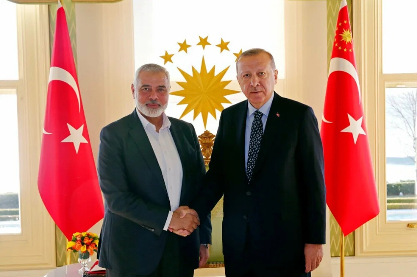 Presidente turco Recep Tayyip Erdogan e líder do Hamas Ismail Haniyeh | Presidential Press Service via AP, Pool