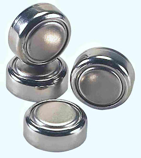 बटन सेल (Button Cell) किसे कहते हैं? प्रयोग