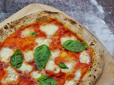 Todo lo que necesitas saber sobre los hornos de leña para pizza