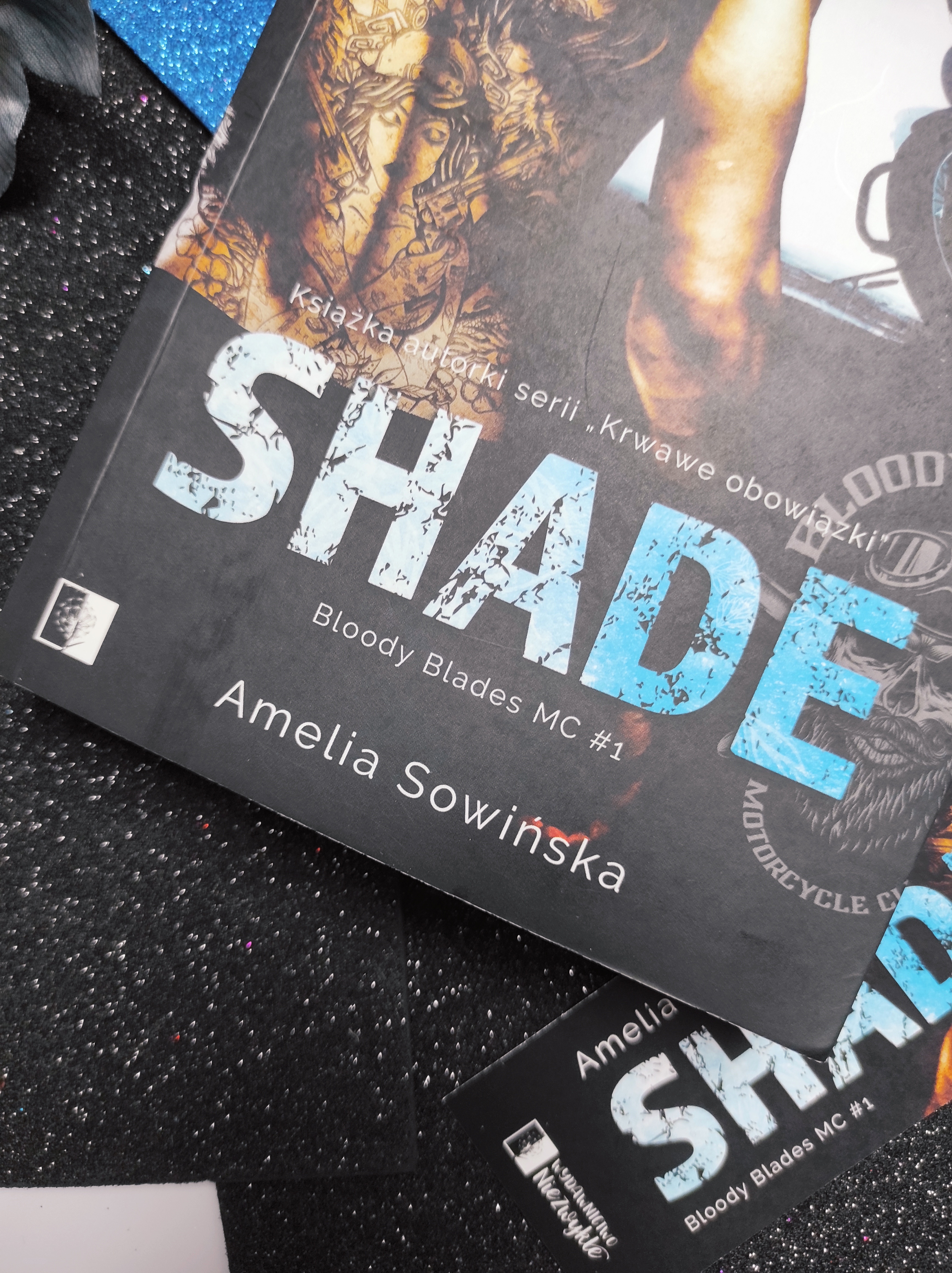 "Shade" Amelia Sowińska - recenzja