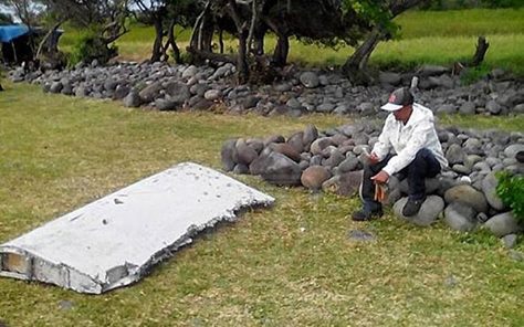 Serpihan Bangkai Pesawat Kemungkinan MH370