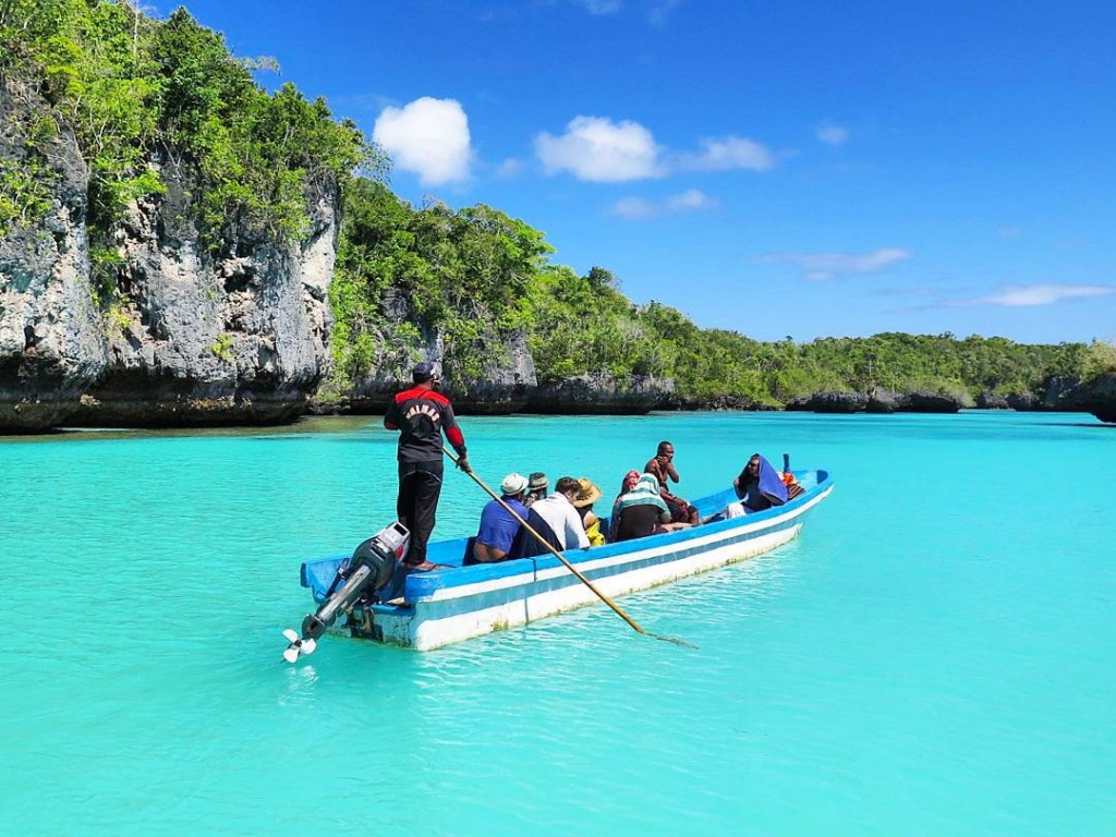 57 Tempat Wisata Terindah Dan Hits Di Indonesia Yang Belum Terjamah