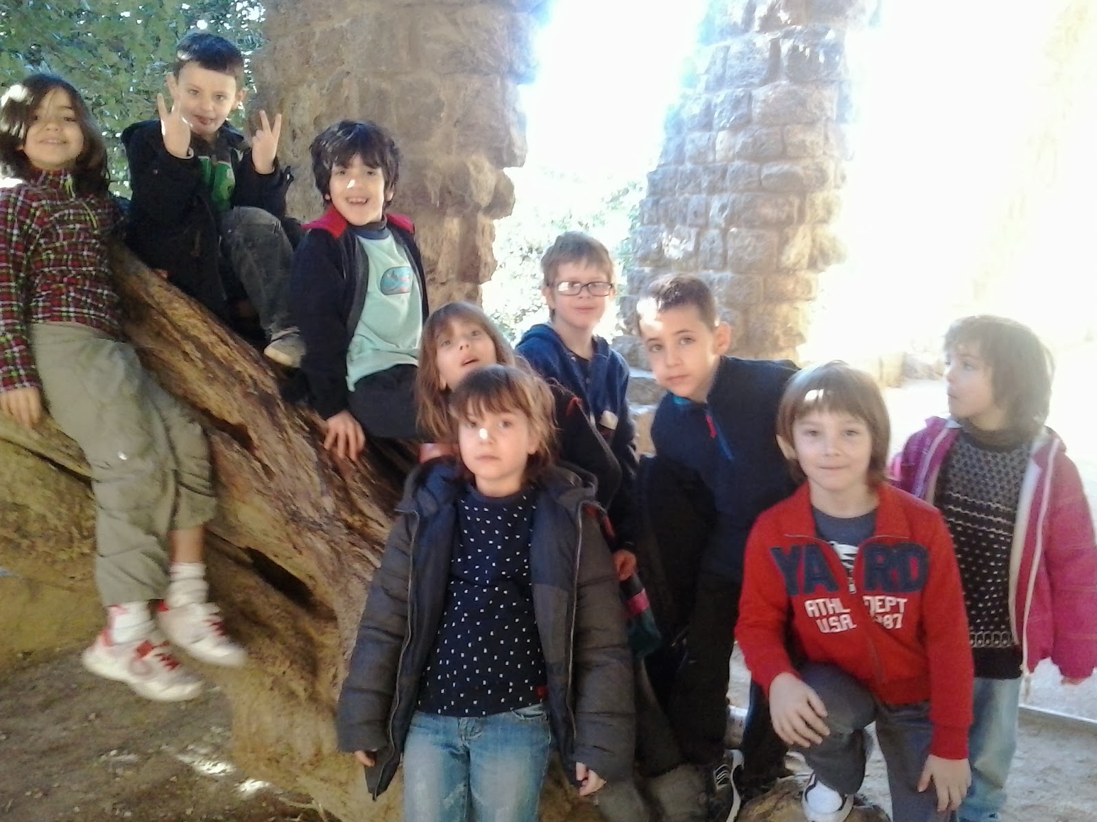 https://picasaweb.google.com/112935783676213769079/PARCGUELL#slideshow/5984770043967585570