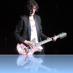 charly-garcia-23-10-07-e5f4f