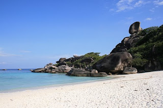  km northwest of the deckchairs together with the bustling crowds                of Phuket Bangkok Thailand Travel Map & Things to do in Bangkok : Similan Islands