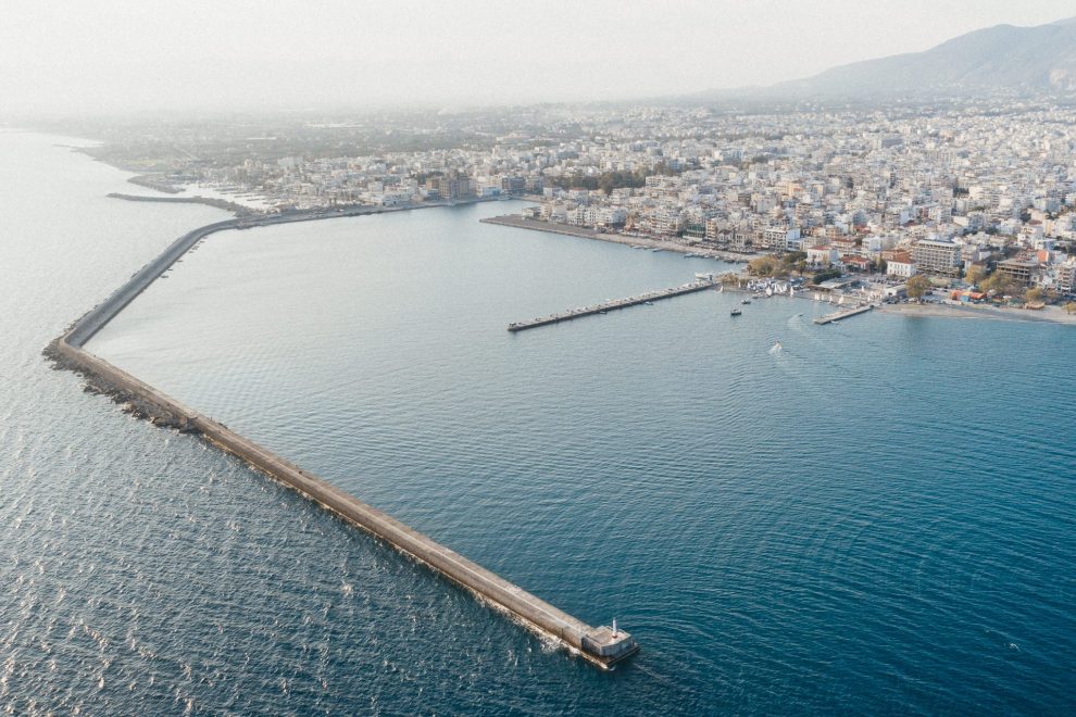 Κλιμάκια του ΚΚΕ περιοδεύει σε πόλεις και σε χωριά της Μεσσηνίας