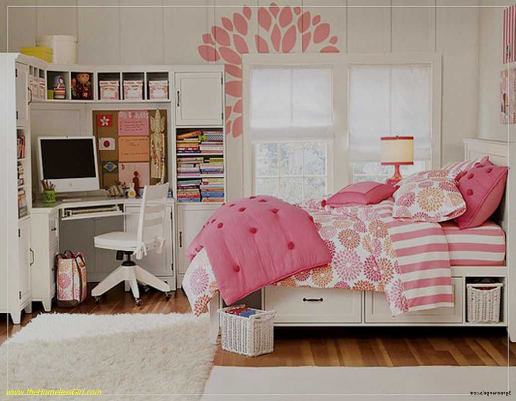 Girls Bedroom Set With Vanity Delightful Girl Bedroom Sets Within Lovely Hello Kitty Bedroom 