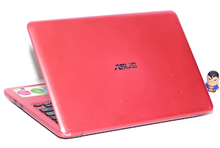 Laptop ASUS E202SA-FD114D Fullset Second