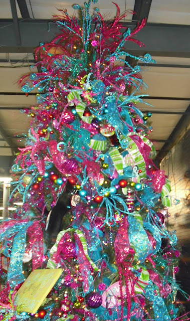 Peace love 2 10 Top Ideas For 2015 Christmas Trees