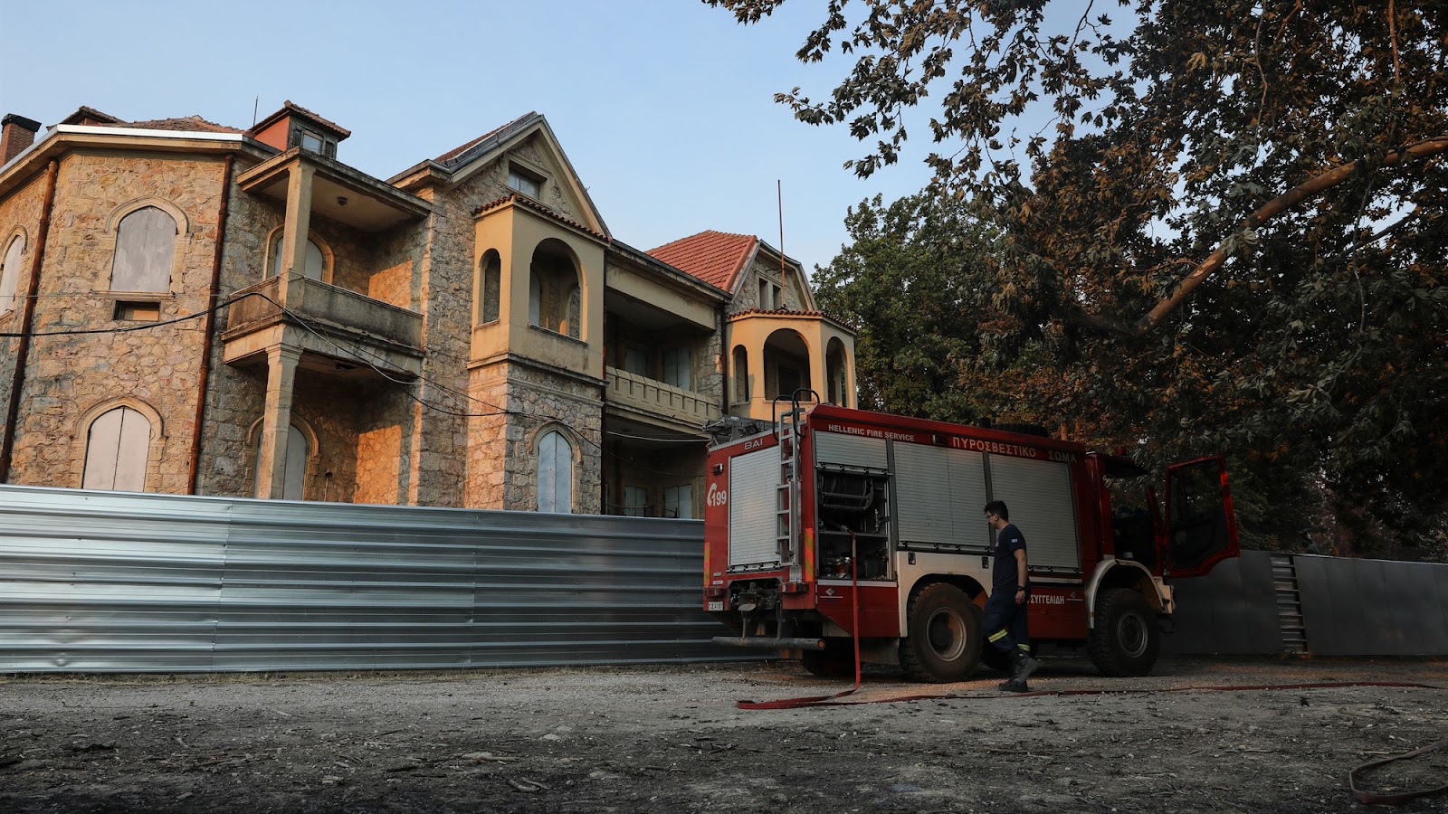 Σύμφωνα με την ΕΦΑ Ανατολικής Αττικής, η πυρκαγιά του 2021 στο Τατόι επιβεβαίωσε την ύπαρξη αρχαίων καταλοίπων στην περιοχή.