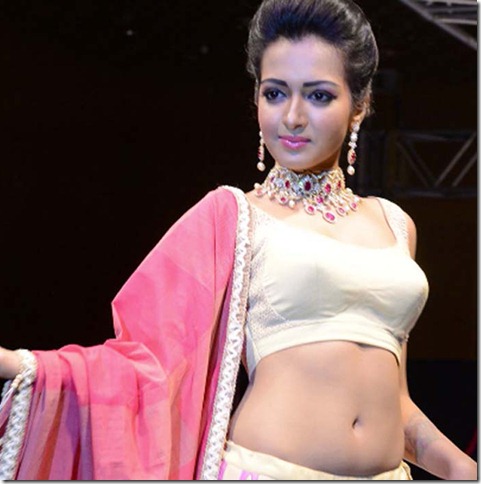 Catherine Theresa Latest Hot Navel Show Pictures, Actress Katherine Theresa Latest Hot Photos