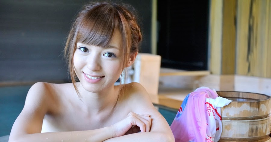 Aino Kishi Artis Pemain Film Model Cantik dari Jepang  