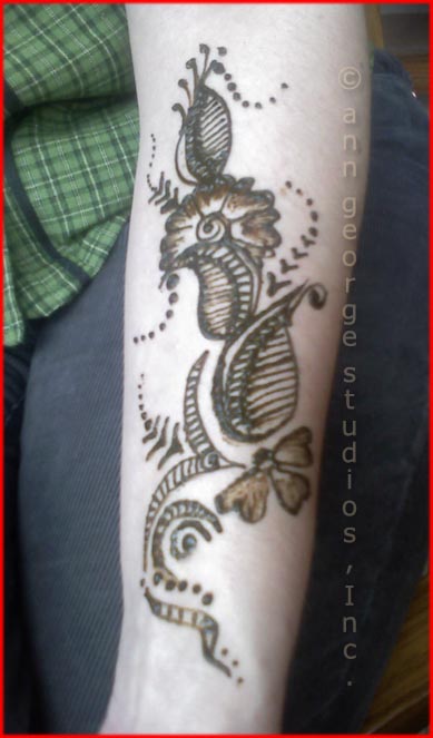 henna tattoo design. This henna tattoo also make