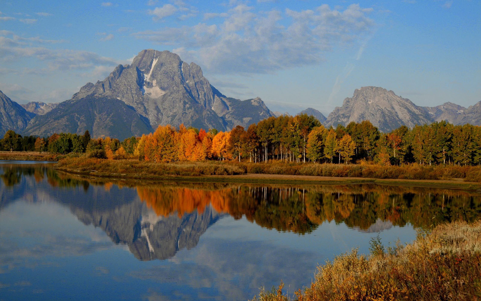 wallpapers: Snake River in Grand Teton National Park  