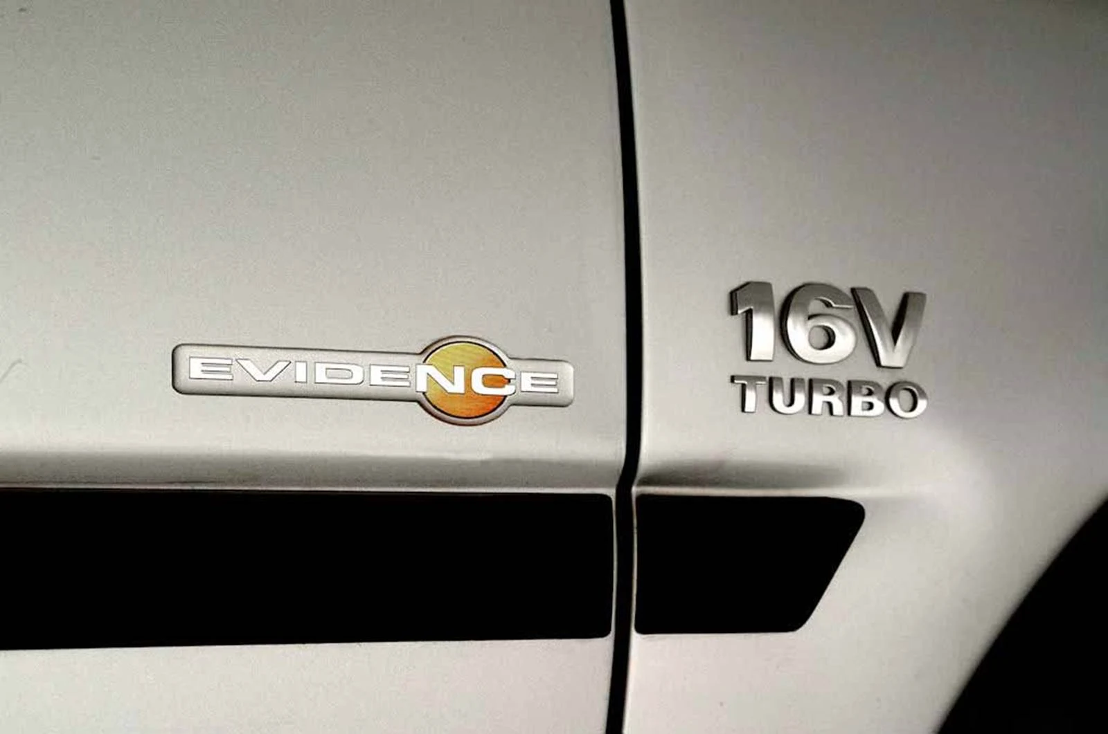 VW Parati 2003 Evidence VW Parati 2003 Evidence