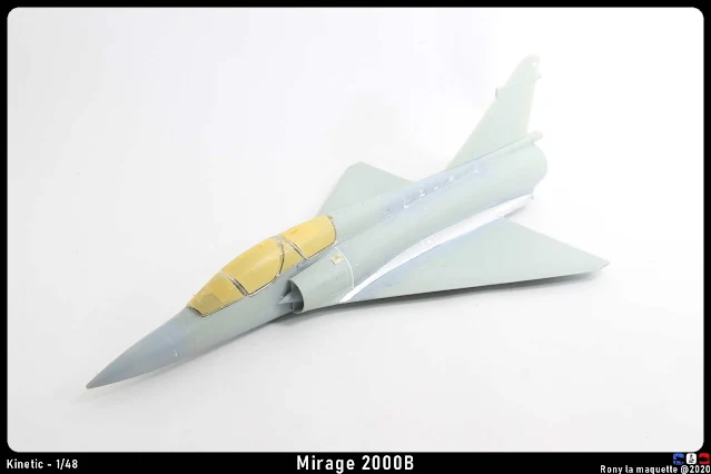 Les masques du cockpit du Mirage 2000B de Kinetic au 1/48.