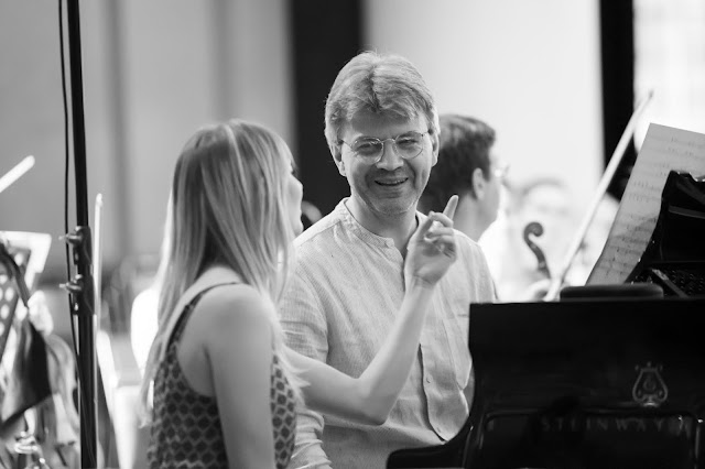 Mark Bebbington at 2019 recording session for Resonus Classics (Photo Nick Rutter)