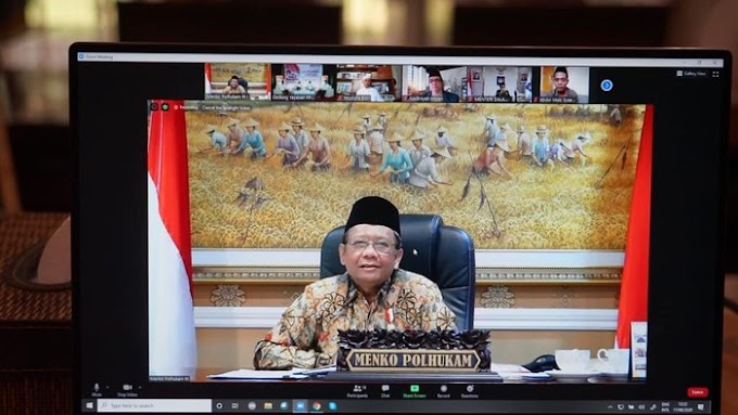 Kata Mahfud Md soal Anak Nonmuslim Diwajibkan Berjilbab