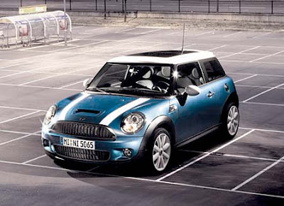 MINI COOPER CUTE And STRONG inside car 2
