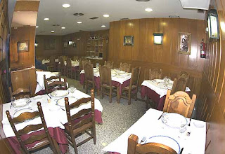 Restaurante-O-Faro-Finisterre-Madrid-Comedor