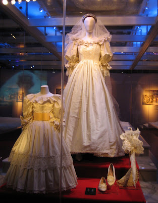 princess diana wedding dress. I loved Princess Diana.