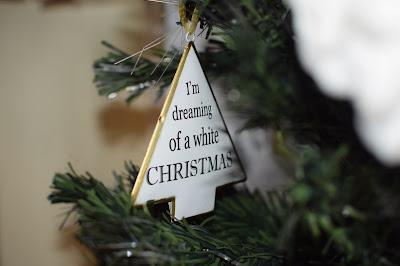 Christmas Decorations for a White Christmas 2015 - Little House Lovely