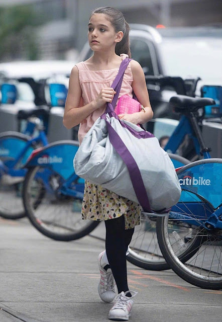 suri cruise green dress