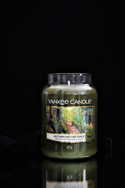 yankee candle autumn nature walk avis, yankee candle autumn nature walk, yankee candle bougie, bougie parfumée, yankee candle autumn nature walk candle review, autumn nature walk yankee candle avis, bougies yankee candle, meilleures bougies parfumées, blog bougie parfumée