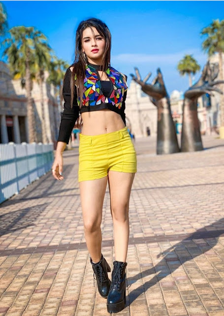 Avneet Kaur Picture and Wallpapers | Avneet Kaur | Avneet Kaur Pics 2020