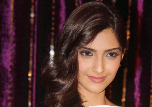 sonam kapoor Wallpapers Free Download