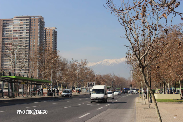 Santiago | Mercado de Abastos Tirso de Molina, Rio Mapocho e a Costanera Norte e o Mercado Central