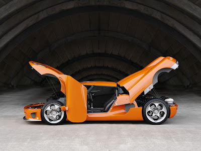 koenigsegg ccr door