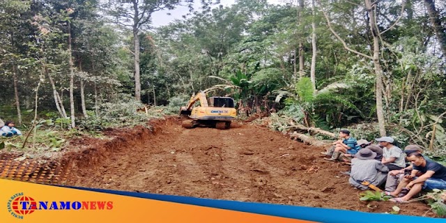 Satgas TMMD Ke-120 Kodim 0307/TD Kebut Pengerjaan Pembukaan Jalan Baru