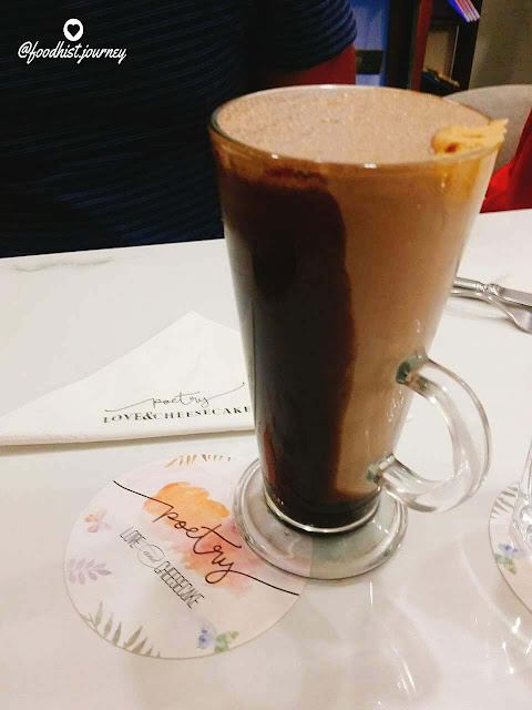 Peanut Butter Split Smoothie at Poetry by love and cheesecake bandra west, cafe in bandra, healthy meals, healthy breakfast in bandra